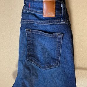 Frandenim Iris Button Fly crop Dark Wash size 27
